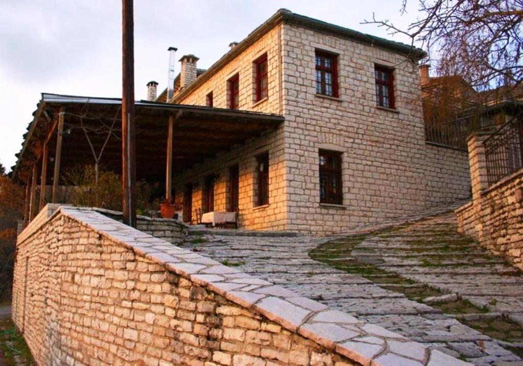 Guesthouse Selini Vitsa Exteriör bild